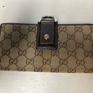 Gucci wallet